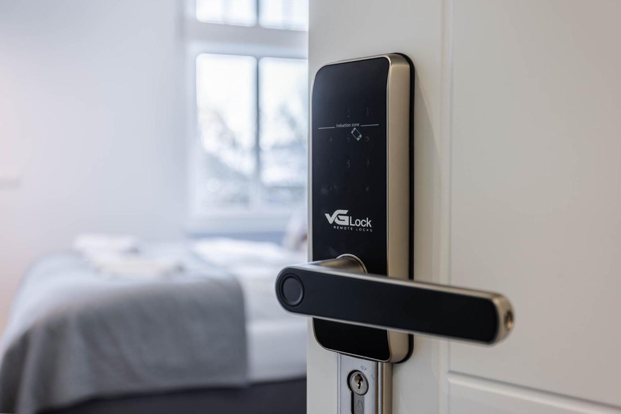 Nowoczesne I Stylowe Studia Very Berry W Poznaniu By Noclegi Renters Eksteriør bilde